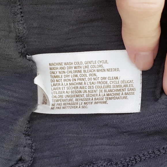 🆓 Old Navy Button-Front Cap Sleeve Tee - Picture 5 of 6